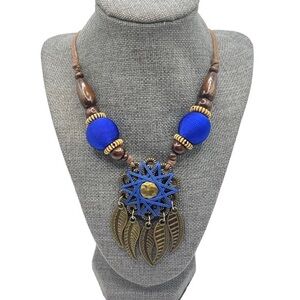 🌻Beautiful Handcrafted Wooden Statement Necklace
